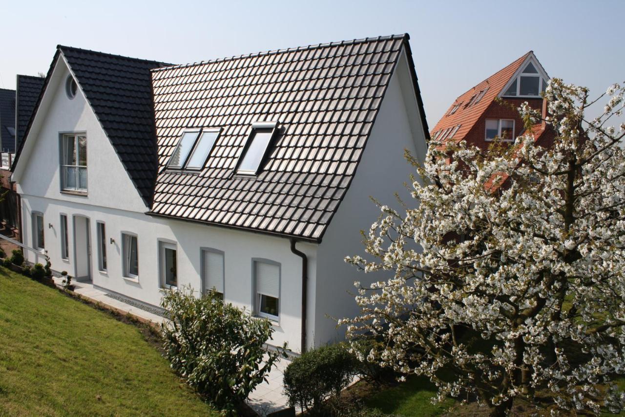 Fewo Blankenese Im Haus Luehegarten Gruenendeich Exterior photo